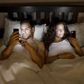 20% молодых американцев не могут заниматься сексом без смартфона