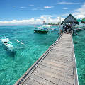 На Филиппинах из-за фекалий в море закрывают самый популярный курорт - остров Боракай