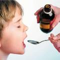 Лекарства от кашля и простуды названы главными врагами детей 