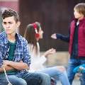 Психологи: подростку достаточно иметь всего одного близкого друга